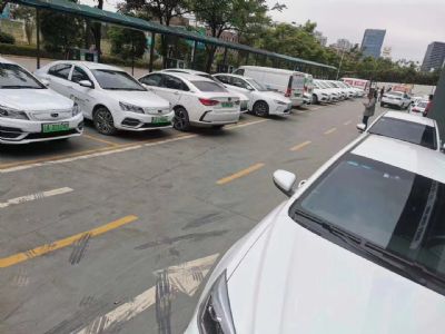 德利邦經(jīng)開區(qū)玉緣路充電站